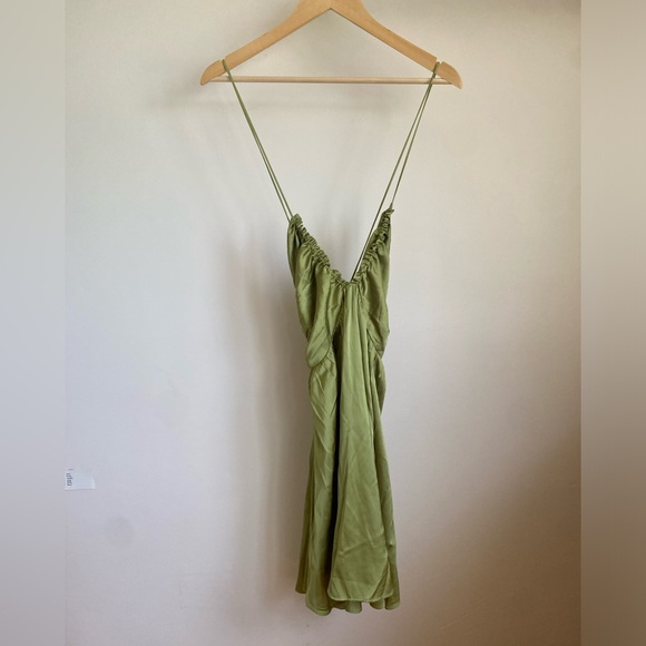 Abercrombie & FITCH Silk Green Drama Ruched Mini Dress - Picture 2 of 5